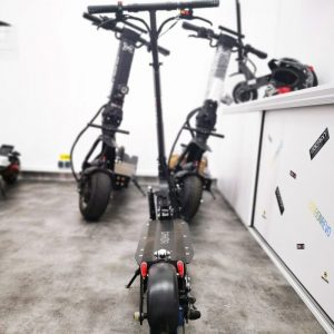 Trotineta Electrica DAKOR Step Up, Viteza 70 km/h, Autonomie 85 km, 2 motoare de 1300 W