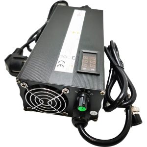 Incarcator lent/rapid cu reglaj de la 2A la 12A, pentru acumulatori li-ion 60V nominal, 67,2V max
